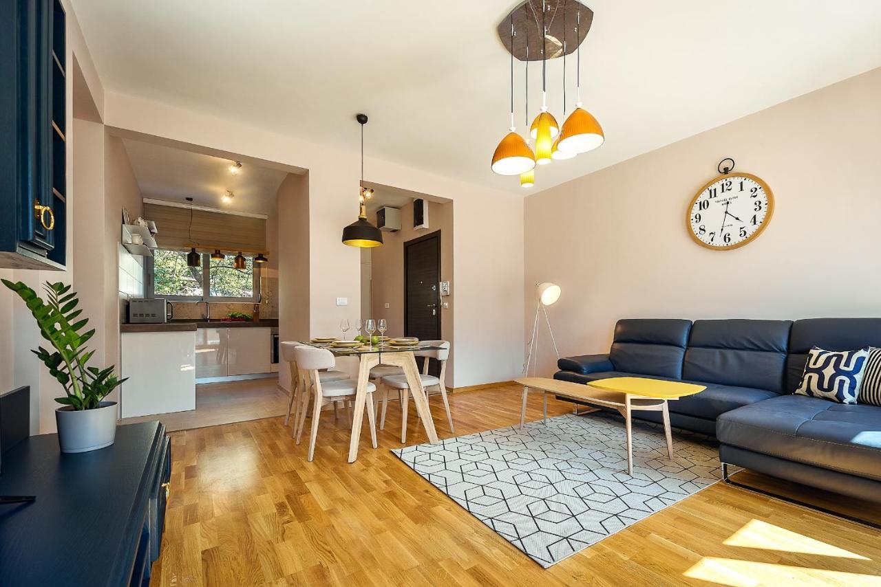 2Montenegro Limeta Apartments With Pool Kotor Bagian luar foto