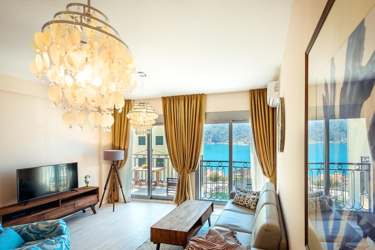 2Montenegro Limeta Apartments With Pool Kotor Bagian luar foto