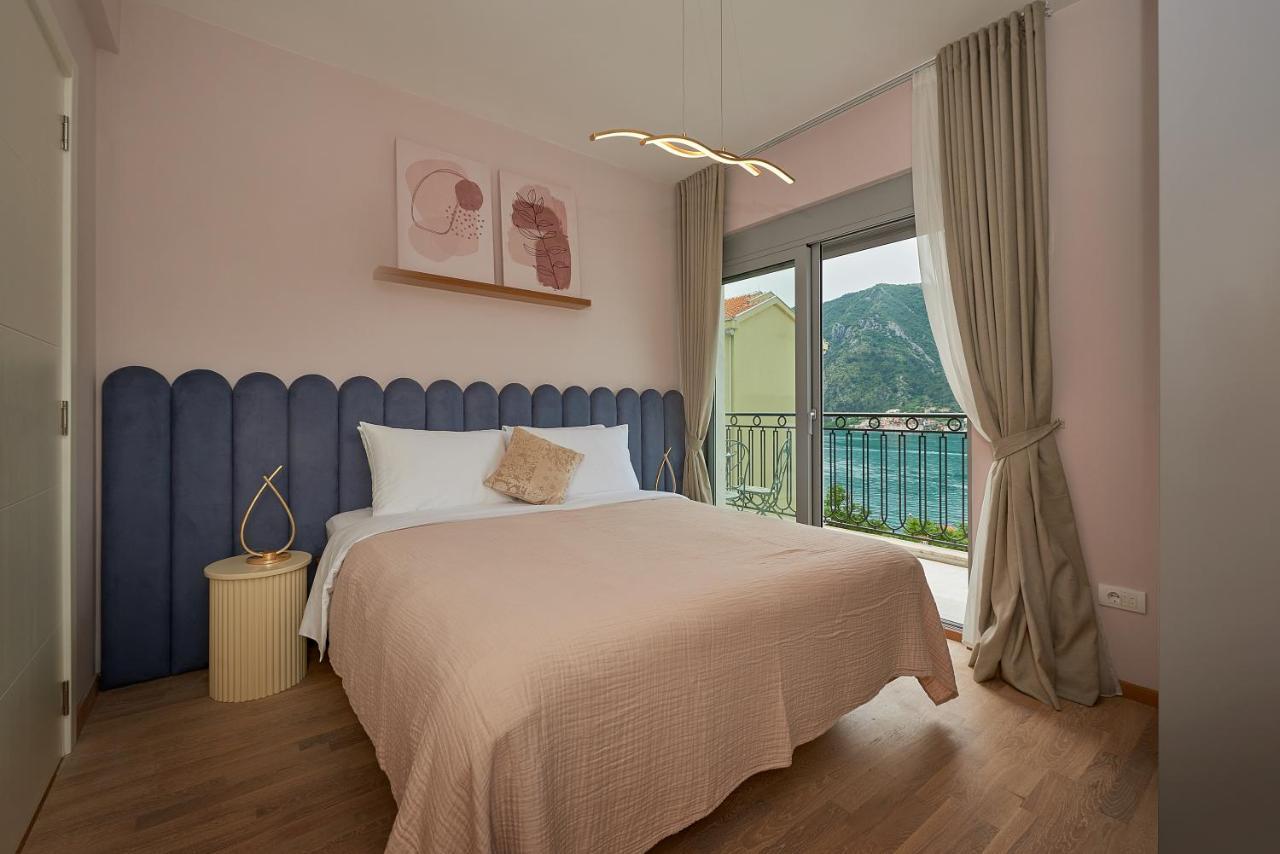 2Montenegro Limeta Apartments With Pool Kotor Bagian luar foto